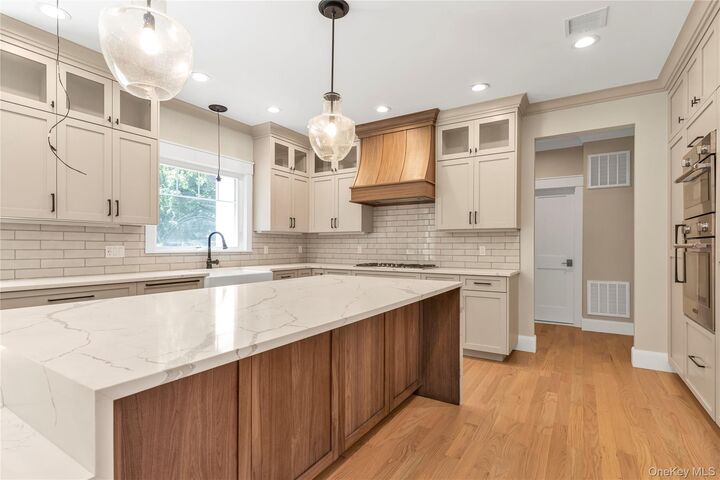 Property Photo:  22 Northern Parkway E  NY 11803 