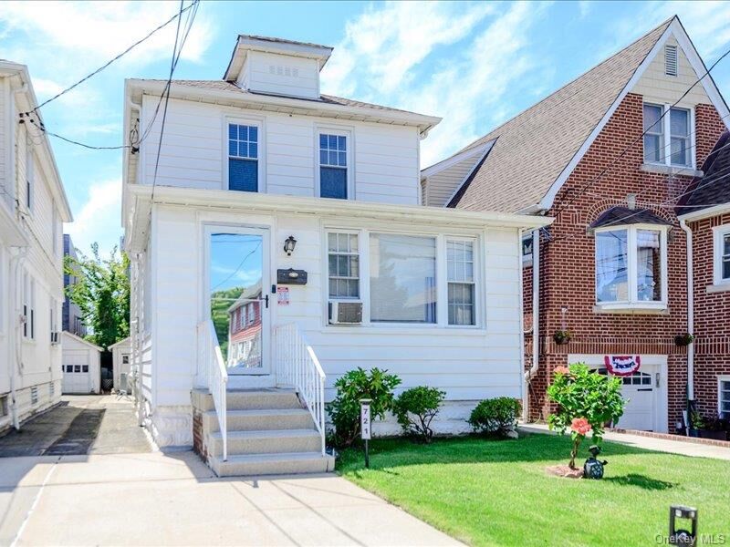 Property Photo:  721 Edison Avenue  NY 10465 