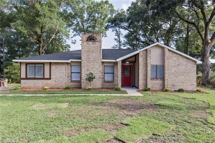 Property Photo:  6436 Southampton Way  AL 36618 