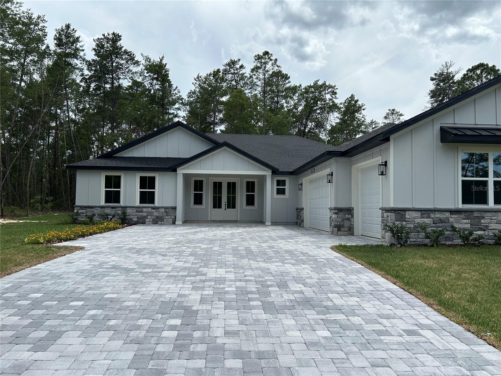 Property Photo:  8208 Nittany Road  FL 34613 