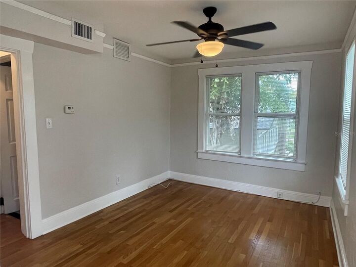 Property Photo: 807 1/2 S Fremont Avenue #Upper FL 33606