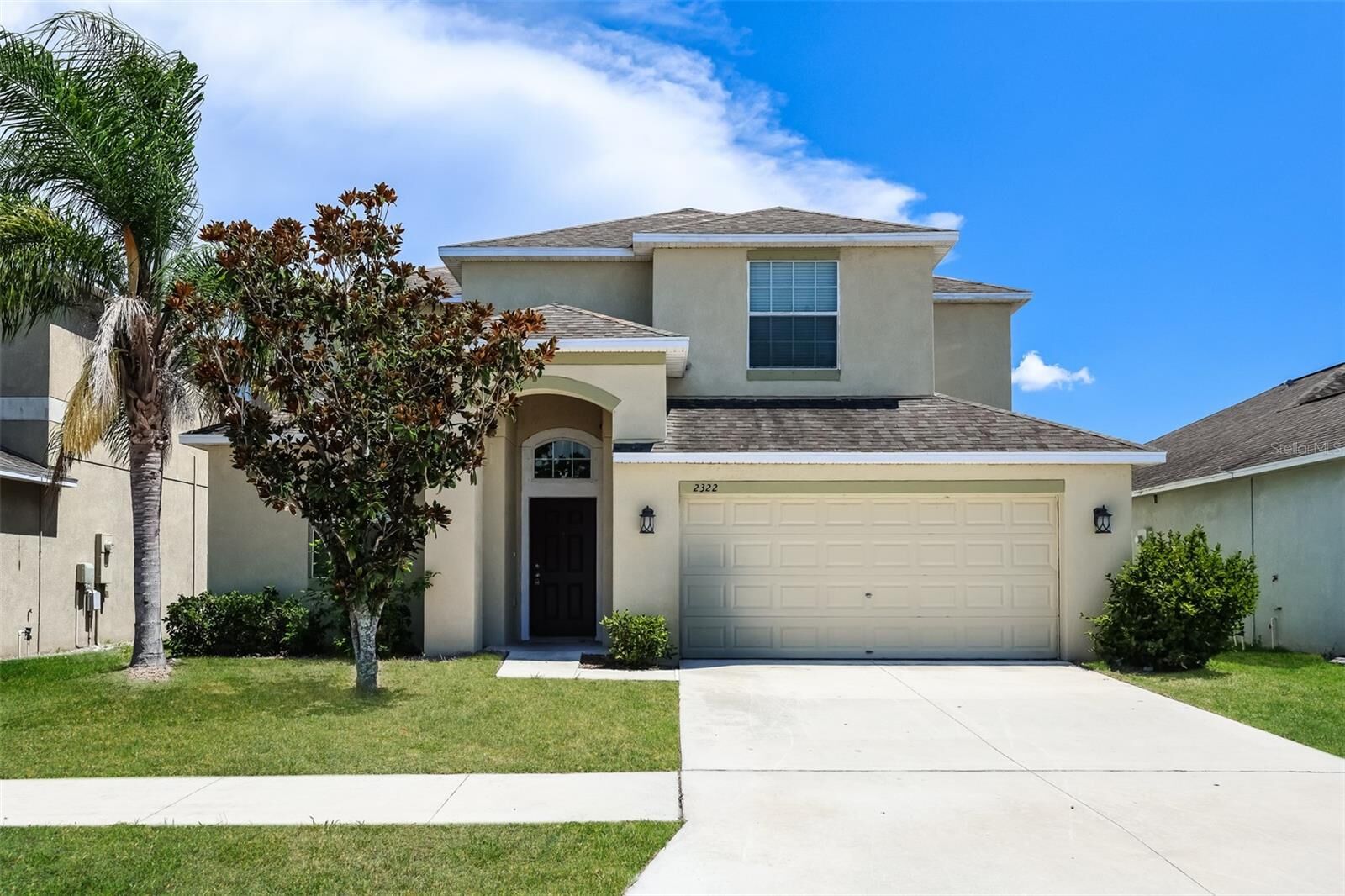 Property Photo:  2320 Dovesong Trace Drive  FL 33570 