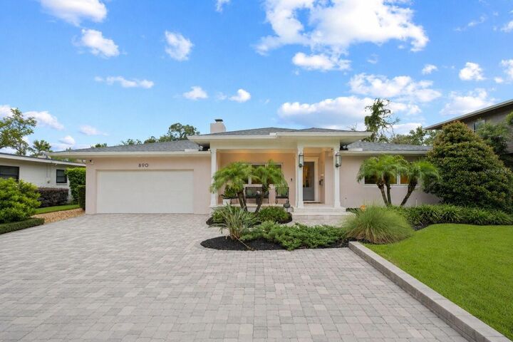 Property Photo:  890 N Phelps Avenue  FL 32789 