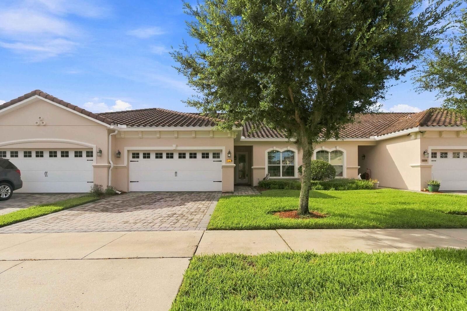 Property Photo: 2260 Painter Lane FL 34741