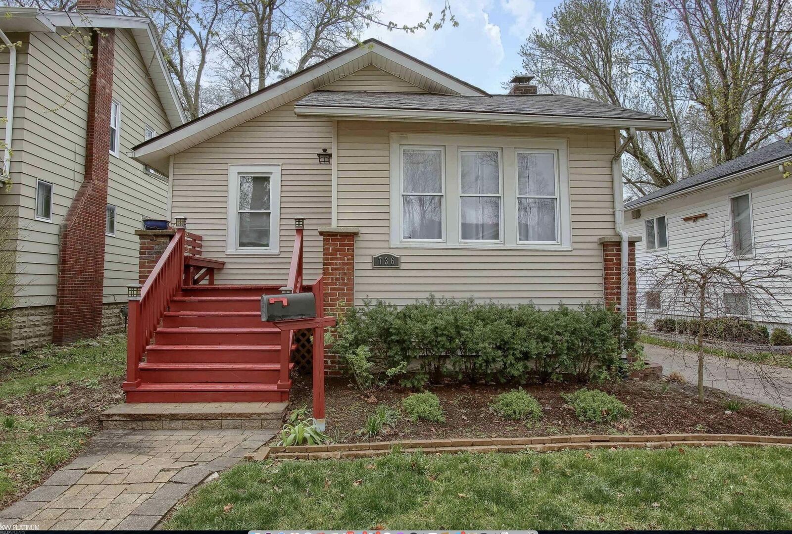 Property Photo:  736 Gardenia Avenue  MI 48067 