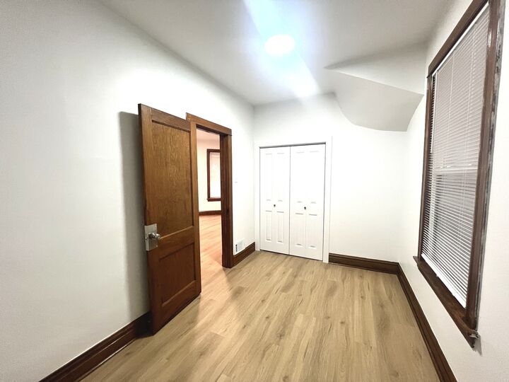 Property Photo: 4317 S Maplewood Avenue IL 60632