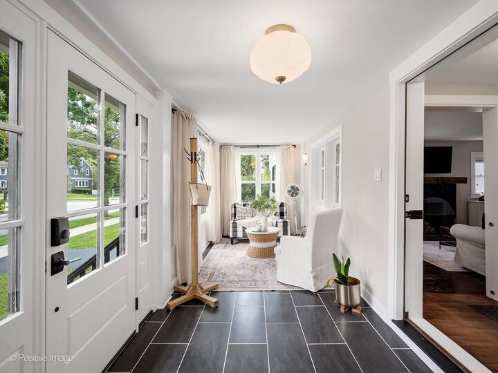 Property Photo:  236 S Brainard Avenue  IL 60525 