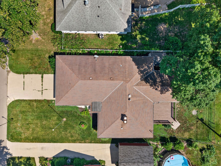 Property Photo: 802 Adams Street IL 61350