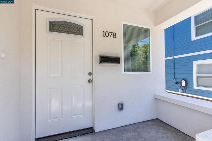 Property Photo:  1078 55th St  CA 94608 