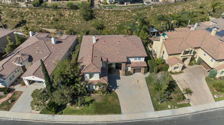 Property Photo:  5917 Evening Sky Drive  CA 93063 