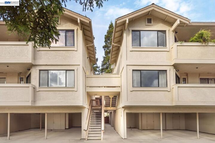 Property Photo:  2513 Lucy Lane B  CA 94595 