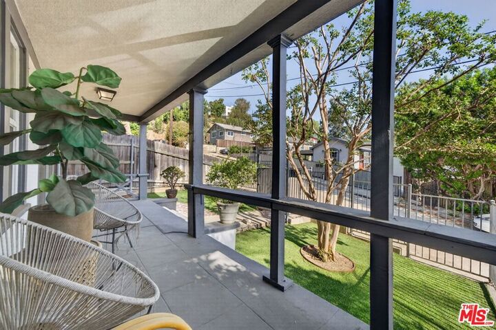 Property Photo:  2106 India Street  CA 90039 