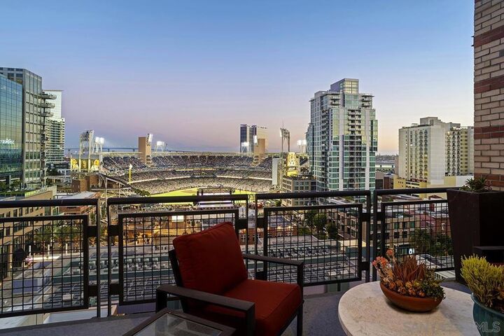 Property Photo:  877 Island Avenue 1102  CA 92101 