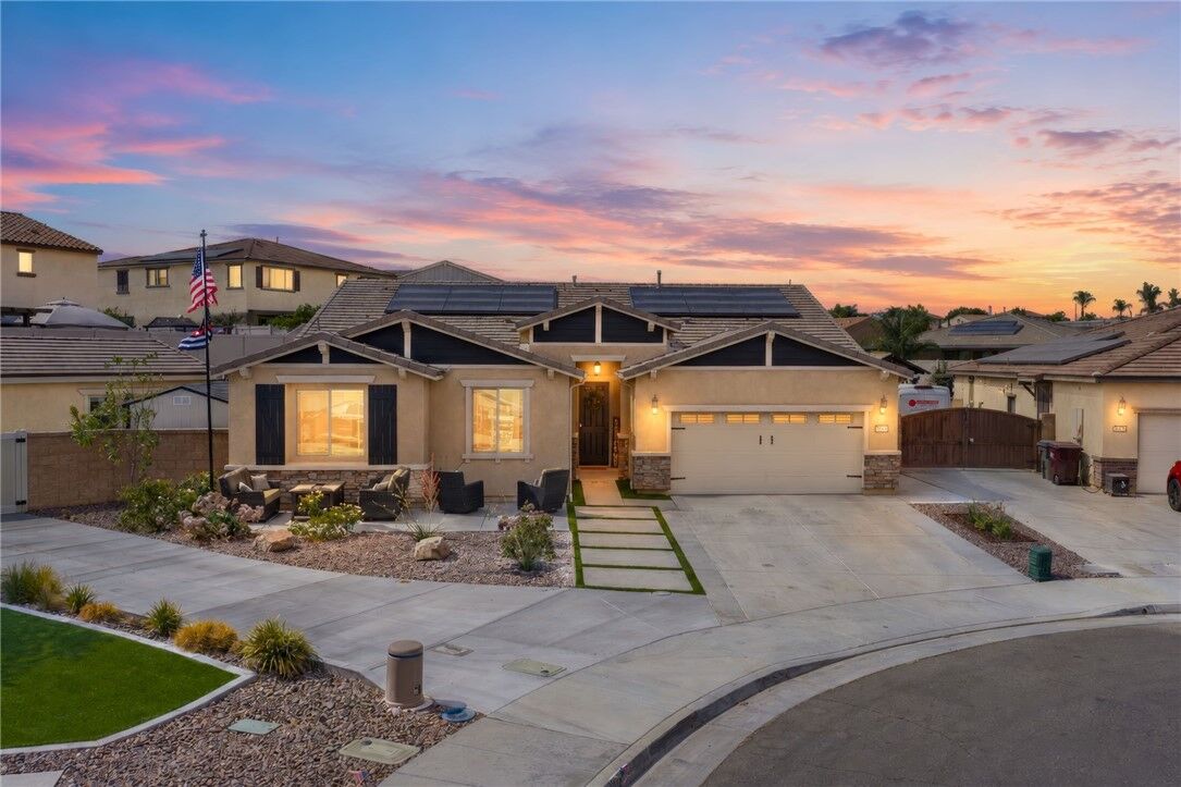 Property Photo:  28436 Ivory Court  CA 92584 