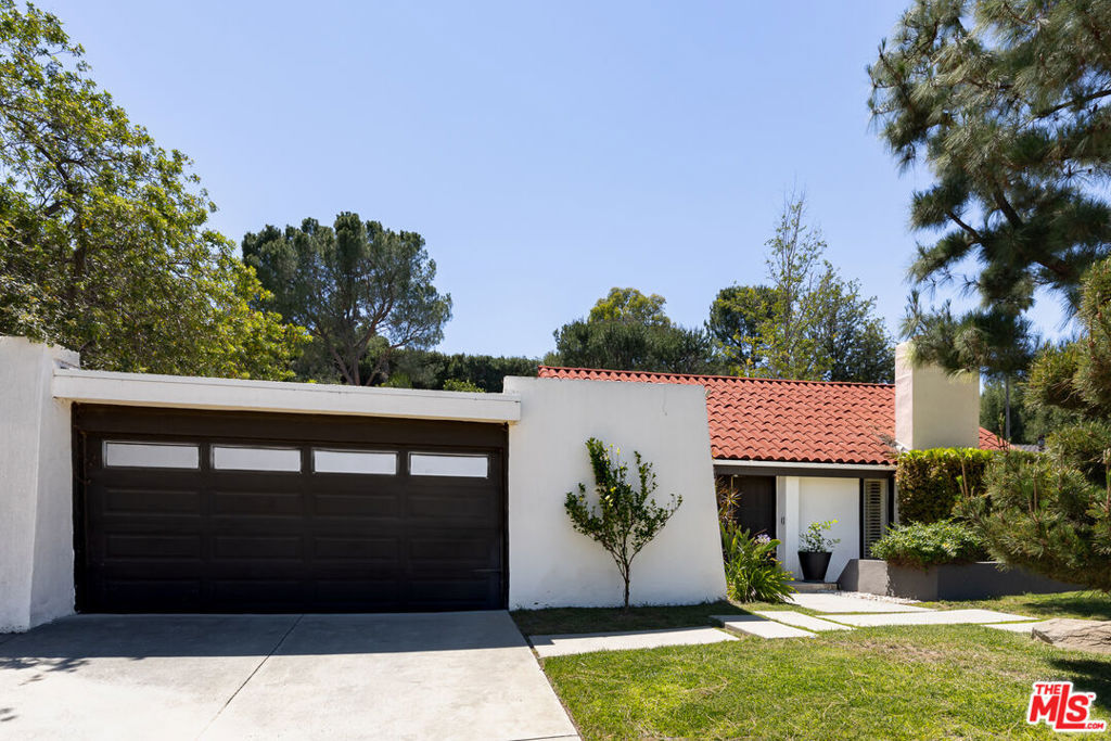 Property Photo:  4101 Tarrybrae Terrace  CA 91356 
