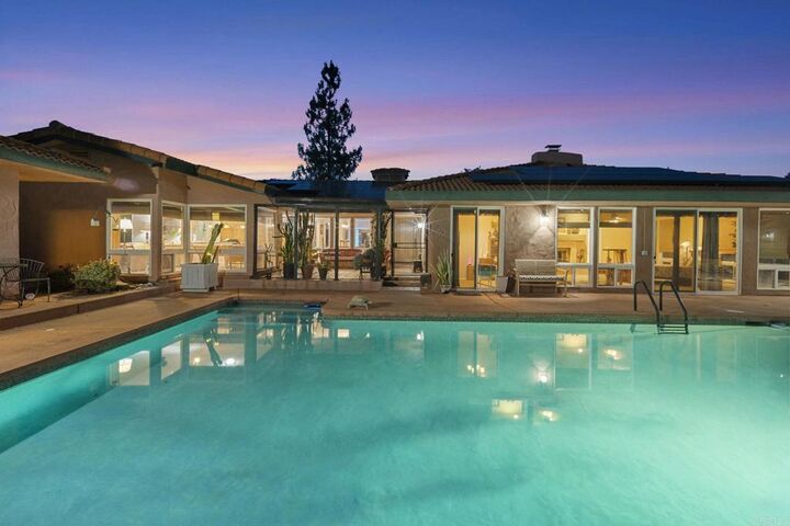 Property Photo:  2967 Via Viejas  CA 91901 