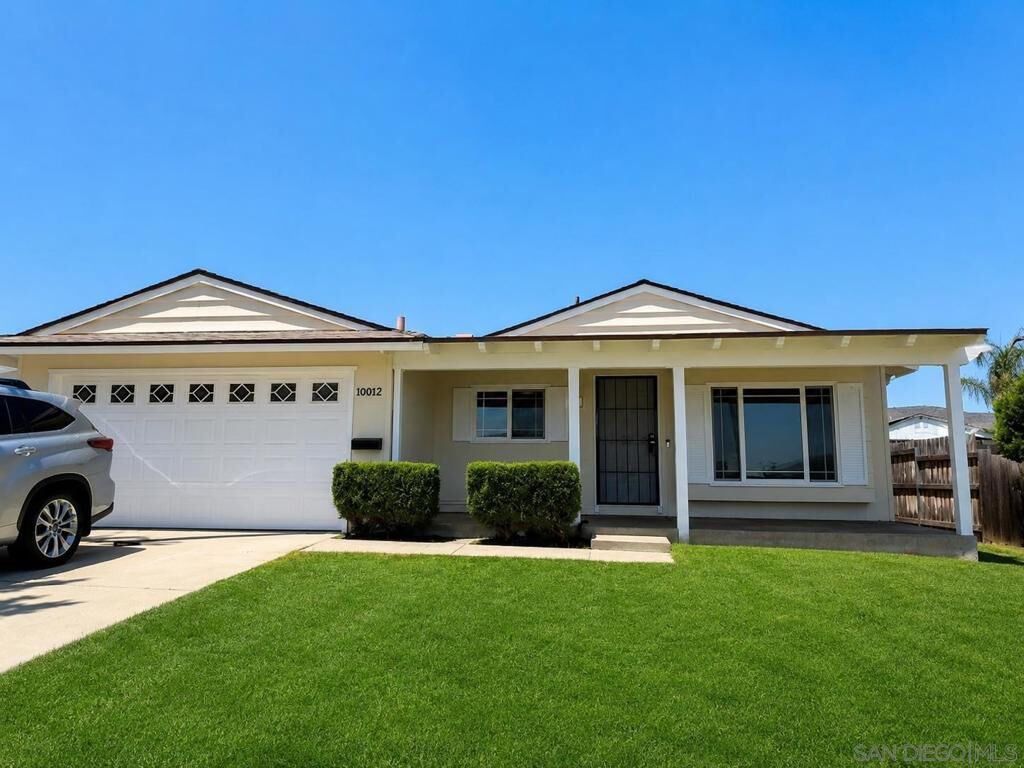 Property Photo:  10012 White Pine Lane  CA 92071 