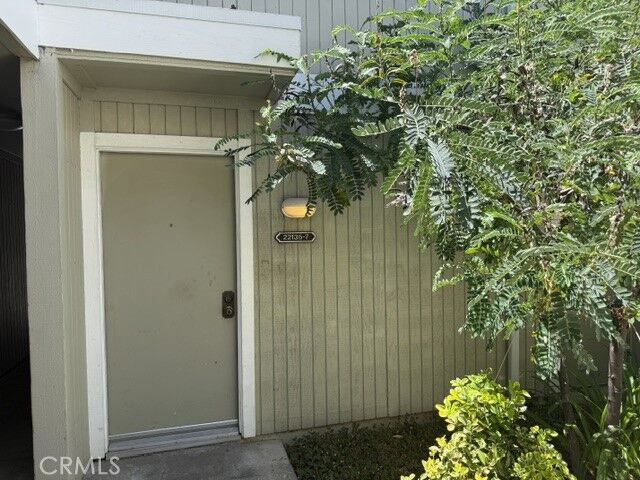 Property Photo: 22135 -7 Burbank CA 91367