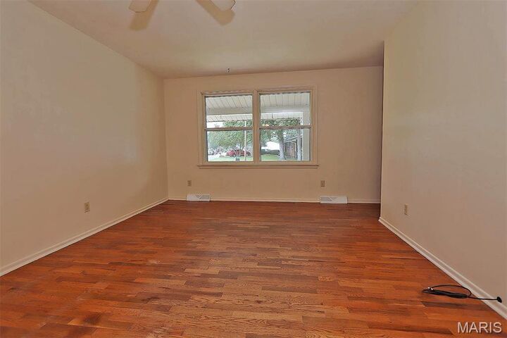 Property Photo: 1121 Landgraf Drive MO 63701
