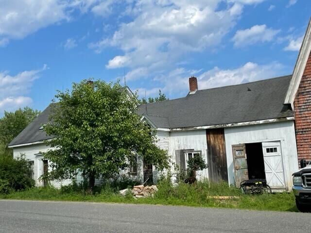 Property Photo: 314 Davis Road ME 04862
