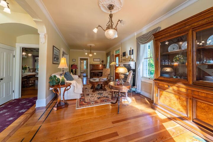 Property Photo: 523 W Broad Street CA 95959