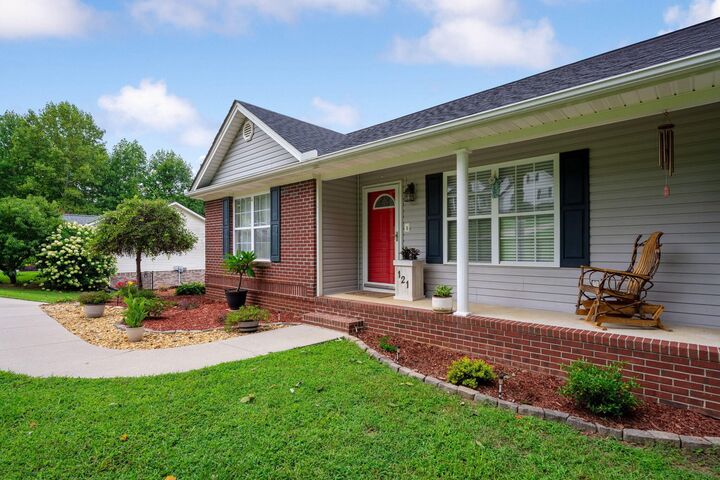 Property Photo:  121 Ruth Way SW  TN 37311 