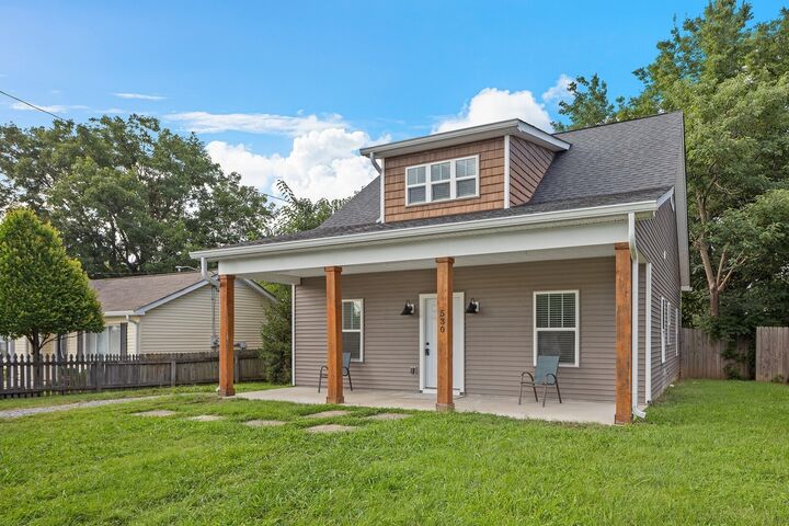 Property Photo:  530 Raymond St  TN 37211 