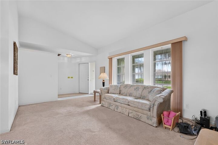 Property Photo: 5184 Harrogate Court FL 34112