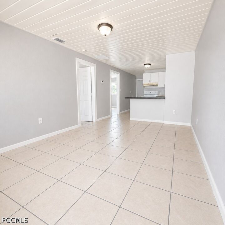 Property Photo: 3240 Dora Street FL 33916