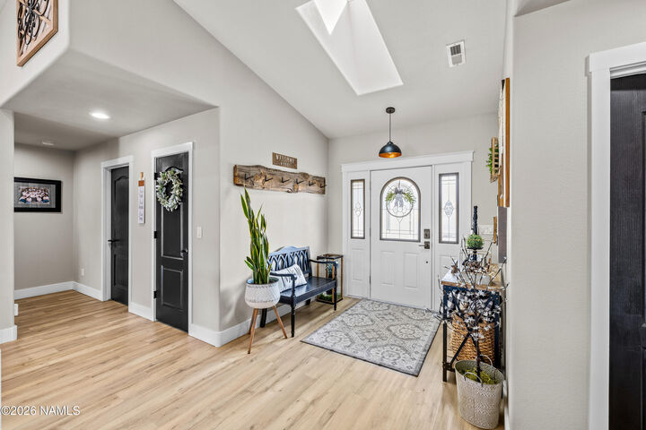 Property Photo: 9534 N Aldrich Road AZ 86004
