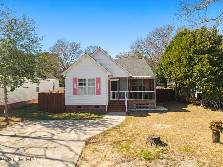 Property Photo:  107 NW 16th Street  NC 28465 