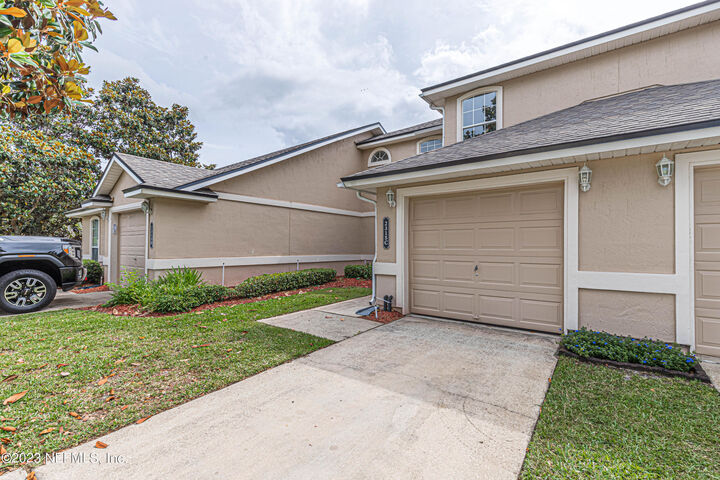 Property Photo:  2315 Wood Hollow Lane C  FL 32003 