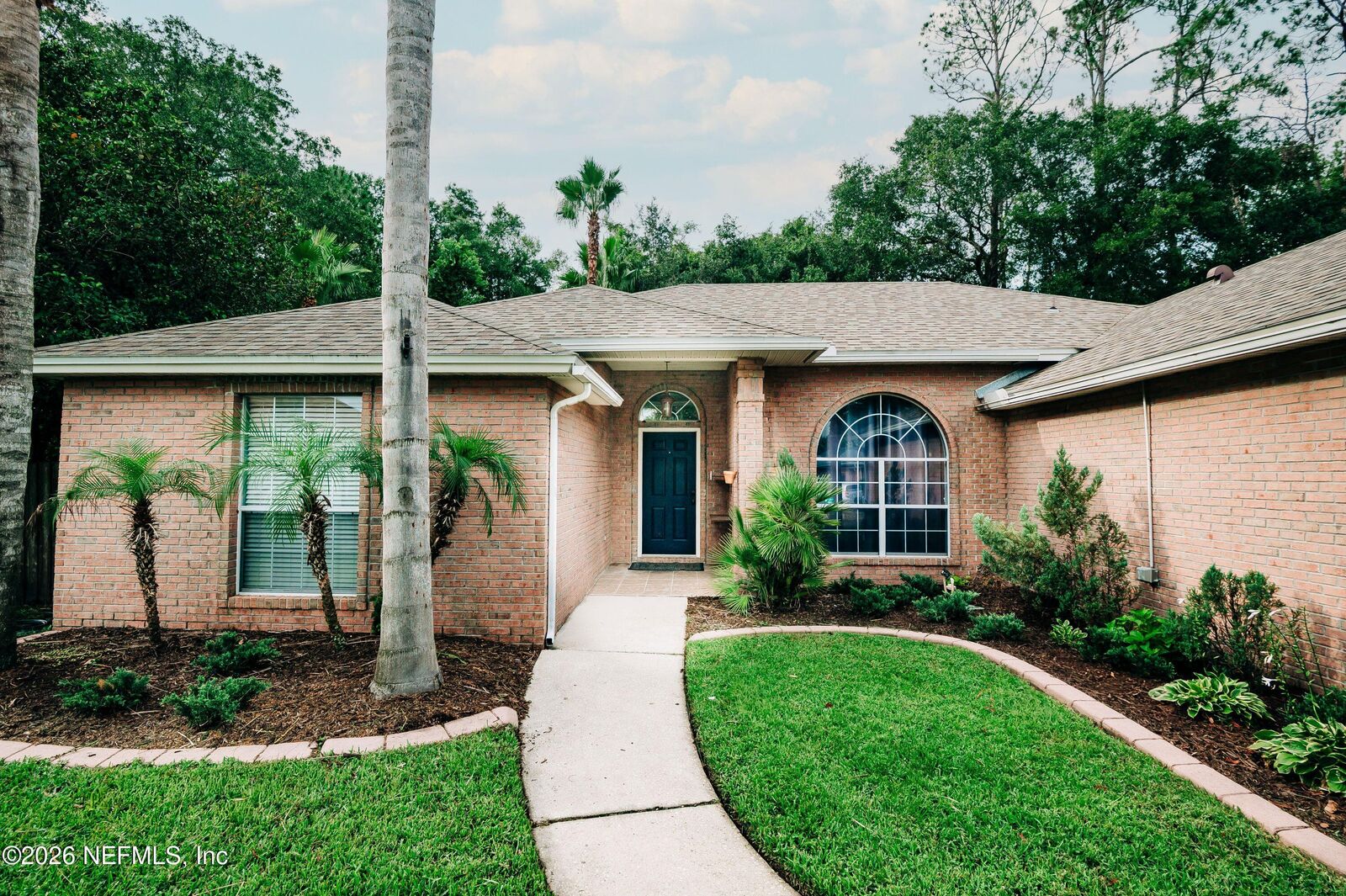 Property Photo: 1676 Glen Laurel Drive FL 32068