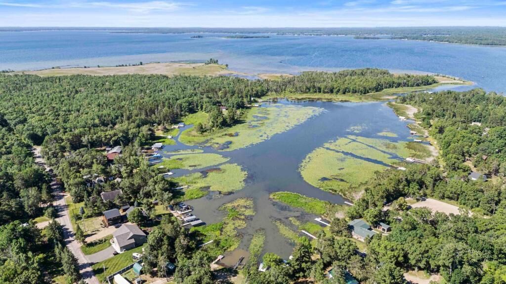 Property Photo: 31527 Stewarts Bay Drive MN 56472