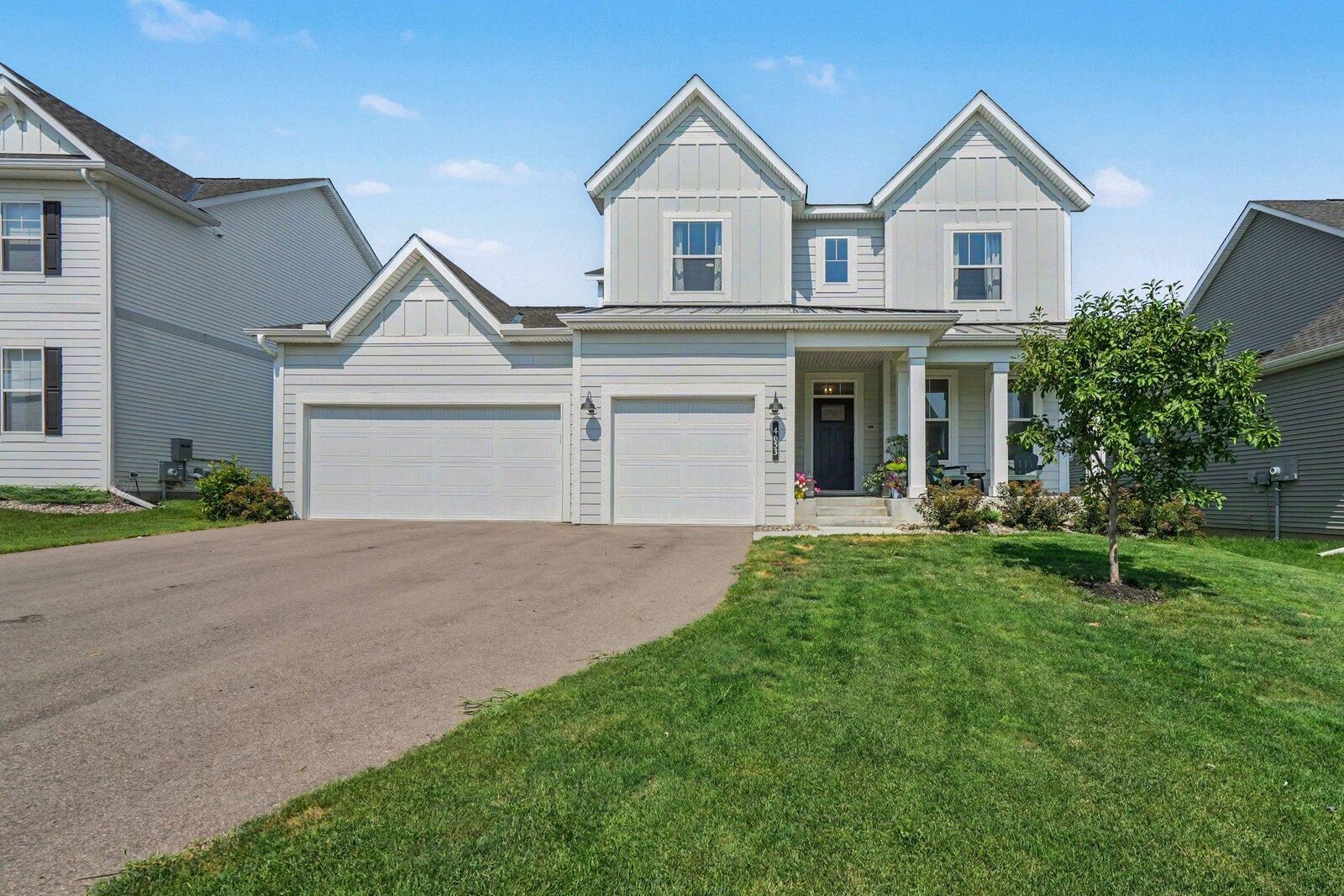 Property Photo:  4653 Carnation Court  MN 55331 