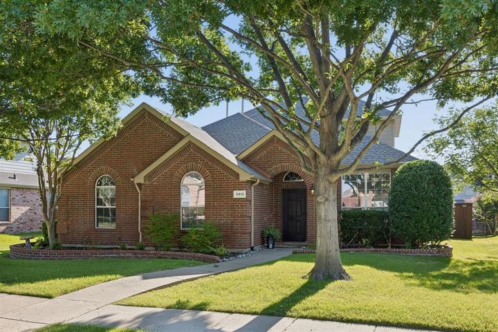 Property Photo: 3413 Sugar Pine Drive TX 75070