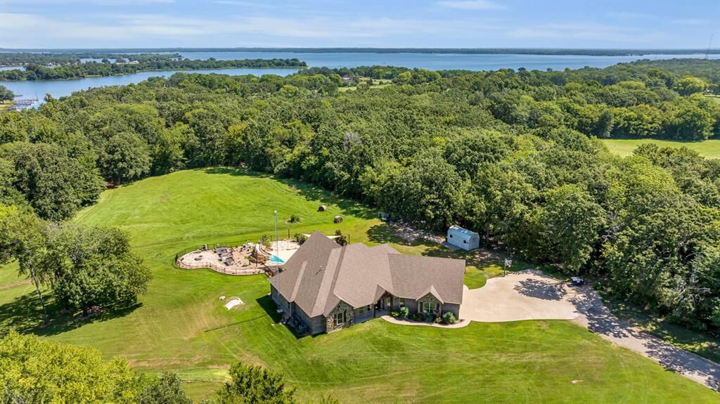 Property Photo:  365 County Road 1534  TX 75410 