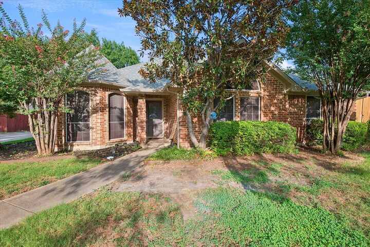 Property Photo:  2201 Pendleton Lane  TX 75028 