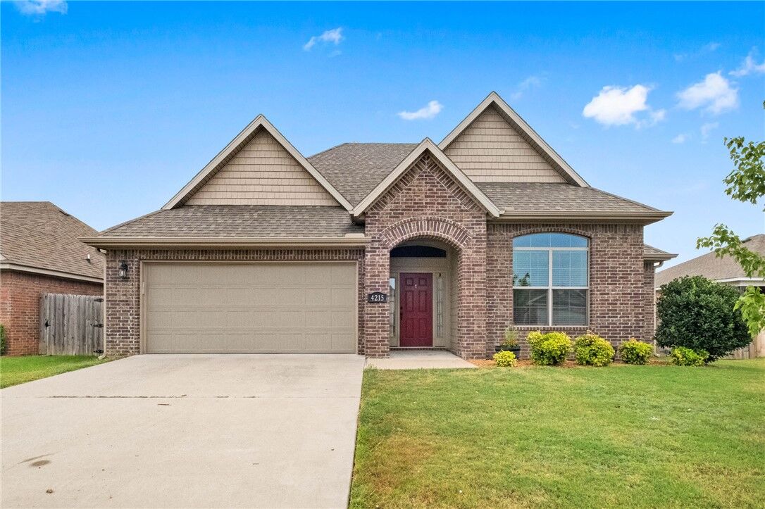Property Photo:  4215 Crosshill Cove  AR 72762 