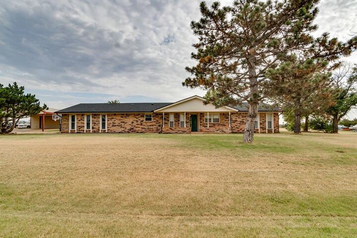 Property Photo:  4521 Zella Way NE  OK 73078 