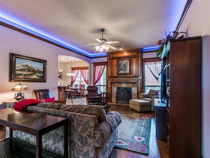 Property Photo: 2116 Bates Way OK 73071