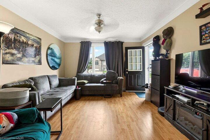 Property Photo: 66 Queen Street S Front Unit ON L2V 3N5