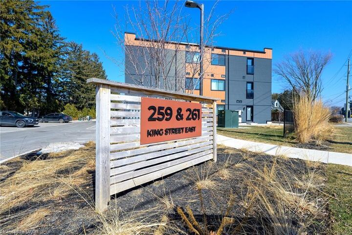 259 King Street E 303 — photo 1
