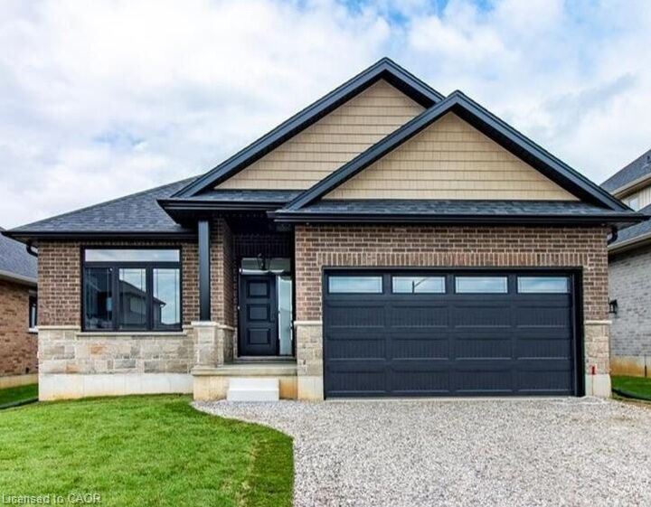 82 Duchess Drive — photo 1