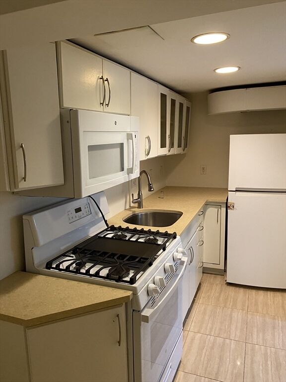 Property Photo: 167 Summer Street 167B MA 02474