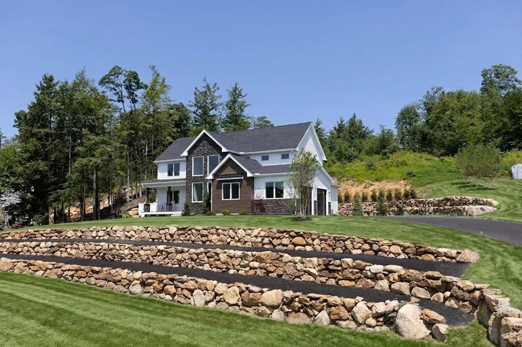 Property Photo:  25 Indian Rock Road  NH 03110 
