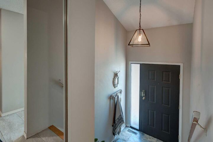 Property Photo: 1305 Glenmore Trail SW 103 AB T2V 4Y8