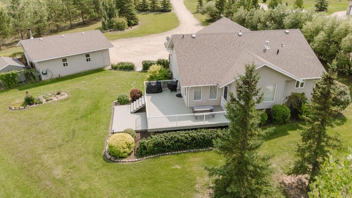 Property Photo: 712068 Range Road 74 22 AB T8W 5H6
