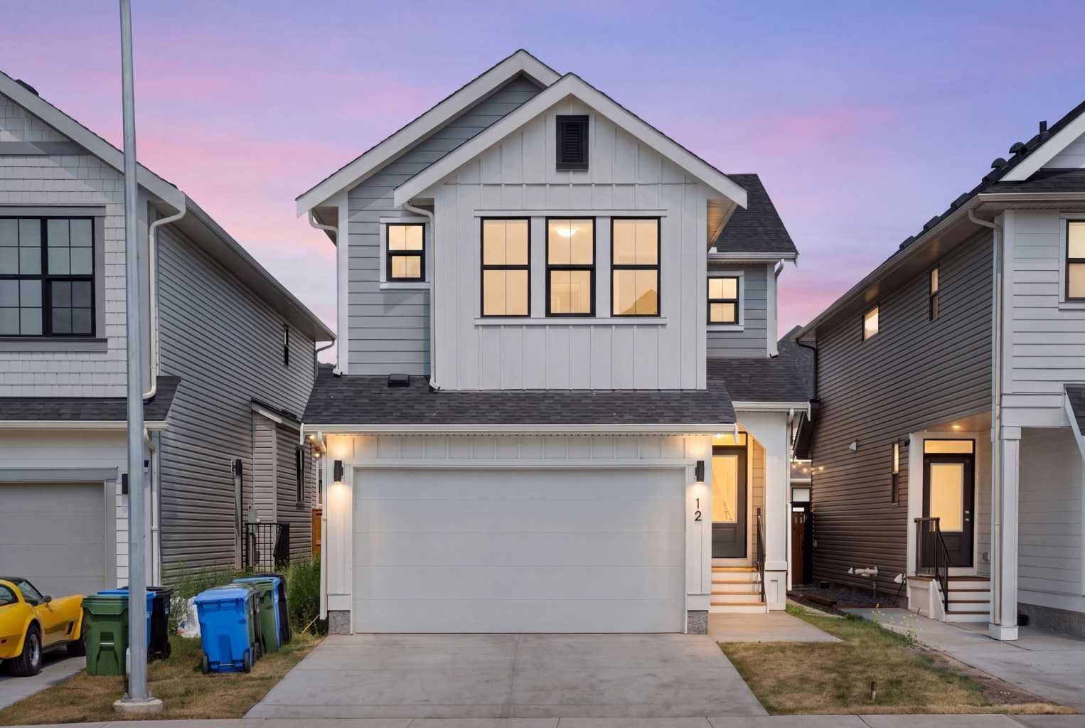 Property Photo: 12 Copperhead Garden SE AB T2Z 5H1