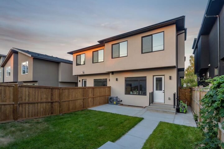 Property Photo: 2229 36 Street SW AB T3E 2Z3